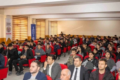 Başkan Er, öğrencilerle bir araya geldi
