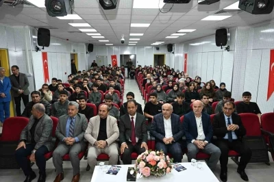 Başkan Er: "Malatya k&uuml;llerinden doğdu"
