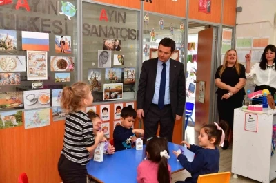Başkan Erkan Aydın&rsquo;dan &ccedil;ocuklara bayram ziyareti

