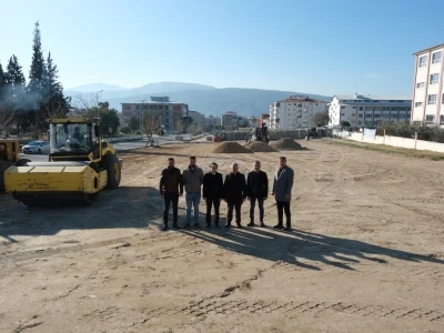 Başkan Erol, okullar b&ouml;lgesine nefes aldıracak projeyi inceledi
