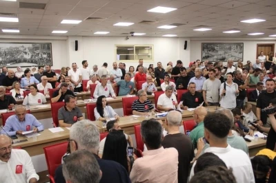 Başkan Erol: &quot;Belediye Meclisi eylem yeri değil; hizmet üretme yeridir&quot;
