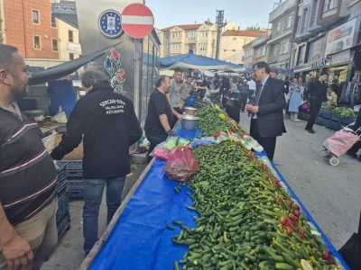 Başkan Eyüp Kahveci’den pazar ziyareti
