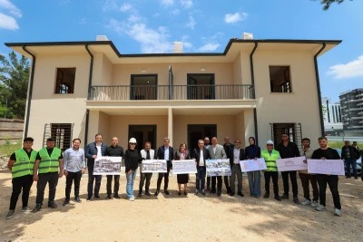 Başkan Fatma Şahin, TCDD Lojmanları&rsquo;ndaki Restorasyon &Ccedil;alışmalarını İnceledi