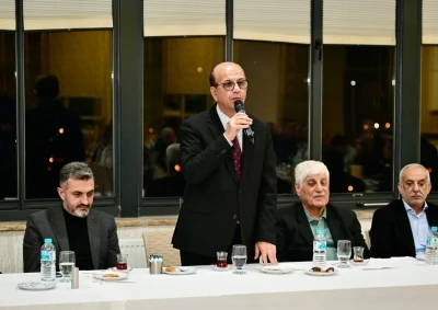 Başkan Ge&ccedil;it, belediye meclis &uuml;yeleriyle &lsquo;vefa&rsquo; iftarında buluştu
