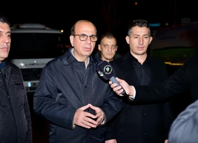 Başkan Ge&ccedil;it, İn&ouml;n&uuml; Mahallesindeki temizlik &ccedil;alışmalarını inceledi
