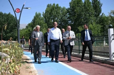 Başkan Ge&ccedil;it: "Beylerderesi Yaşam Vadisi, Yeşilyurt&rsquo;un turizm ve sosyal yaşamına yeni bir soluk getirecek"
