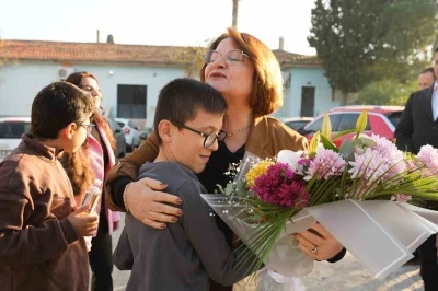 Başkan Gen&ccedil;ay, &ouml;ğrencilerle bir araya geldi
