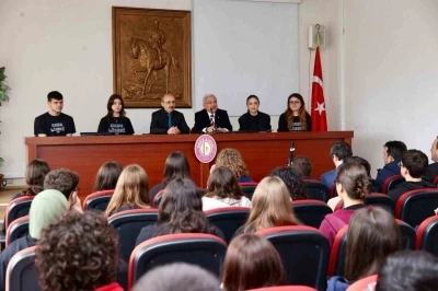 Başkan G&uuml;ler&rsquo;den gen&ccedil;lere: "AR-GE&rsquo;ye ağırlık verin"
