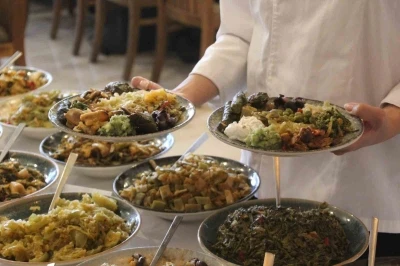 Başkan G&uuml;ler: "Gastronomi ve turizmi &ouml;ne &ccedil;ıkartmak i&ccedil;in kolları sıvadık"
