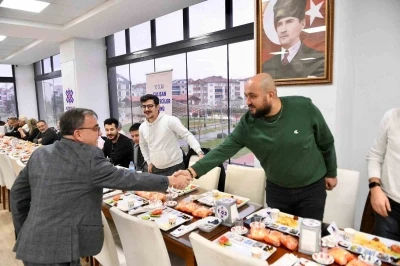 Başkan Hakan Şehirli, &Ccedil;alışan Gazeteciler G&uuml;n&uuml;&rsquo;nde basınla buluştu
