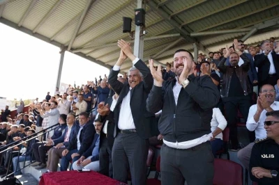 Başkan Hallaç’tan Kahta Spor02’ye destek çağrısı
