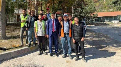 Başkan Kahveci, Gökçimen Parkı çevresindeki asfalt çalışmalarını inceledi
