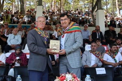 Başkan Kahveci: &quot;Ata sporumuz yağlı güreşleri yaşatacağız&quot;
