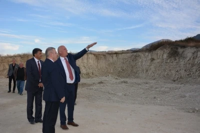 Başkan Kumral devam eden projeleri yerinde inceledi
