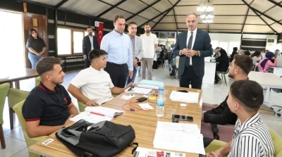 Başkan Kuş’tan üniversite adaylarına destek ziyareti
