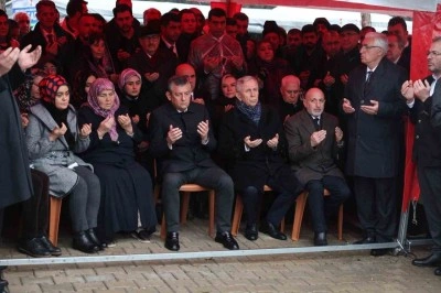 Başkan Mustafa Bozbey&rsquo;den deprem b&ouml;lgesine ziyaret