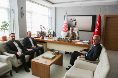 Başkan &Ouml;zdemir, medikal firmaların mağduriyetlerini Doğan ile g&ouml;r&uuml;şt&uuml;
