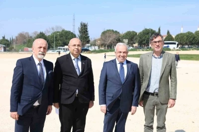 Başkan &Ouml;zdemir: "Nil&uuml;fer&rsquo;in kalbi ve geleceği satılık değildir"
