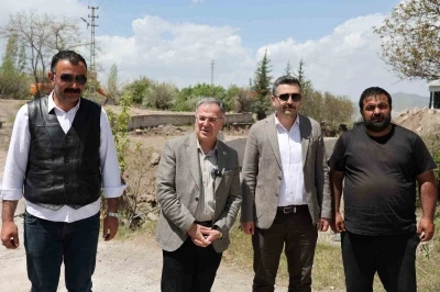 Başkan &Ouml;zdoğan: "2,5 kilometrelik kanal, bağ mevsimi başlamadan tamamlanacak"
