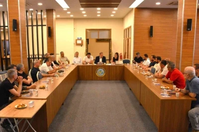 Başkan &Ouml;zkasap&rsquo;tan zeytinyağı sekt&ouml;r&uuml;ne birlik ve modernizasyon &ccedil;ağrısı
