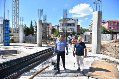 Başkan Özlü, projeleri inceledi
