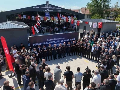 Başkan &Ouml;zl&uuml;: "Bizi arayanlar a&ccedil;ılışta bulur, şantiyede bulur"
