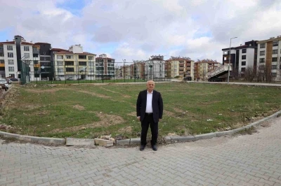 Başkan &Ouml;zt&uuml;rk&rsquo;ten yarı olimpik havuz m&uuml;jdesi

