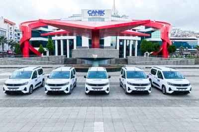 Başkan Sandık&ccedil;ı: "Ara&ccedil; filomuzun g&uuml;c&uuml;ne g&uuml;&ccedil; katıyoruz"
