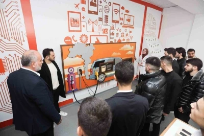 Başkan Sandıkçı: &quot;Geleceğin teknoloji yıldızlarını Canik’te yetiştiriyoruz&quot;
