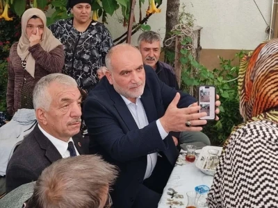 Başkan Sandıkçı: &quot;Hemşehrilerimizle birlik ve berberlik içerisinde çalışmaya devam ediyoruz&quot;
