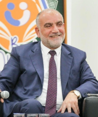 Başkan Sandıkçı: &quot;İlçemizde üniversiteyi kazanan öğrencilerimizin tamamına burs desteği sağlıyoruz&quot;
