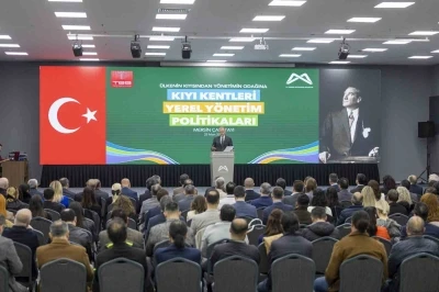 Başkan Se&ccedil;er: "Kıyı kentlerinin geleceği, T&uuml;rkiye&rsquo;nin geleceğinin &ccedil;ok &ouml;nemli bir par&ccedil;asıdır"
