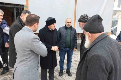 Başkan Sekmen: "Vatandaşımızın sıcak sohbetleri bizim i&ccedil;in paha bi&ccedil;ilemez"
