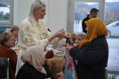 Başkan Subaşı kadınlarla iftar yemeğinde bir araya geldi

