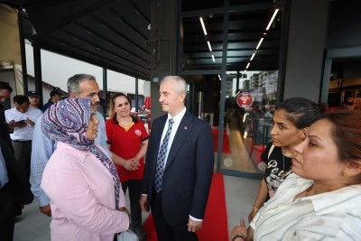 Başkan Tahmazoğlu&rsquo;ndan Hastalara Moral, Esnafa Ziyaret