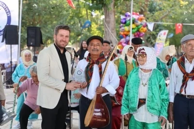 Başkan Tatık; &quot;Zeybek ateşini yarınlara taşımak geçmiş ve geleceğimize borcumuzdur&quot;
