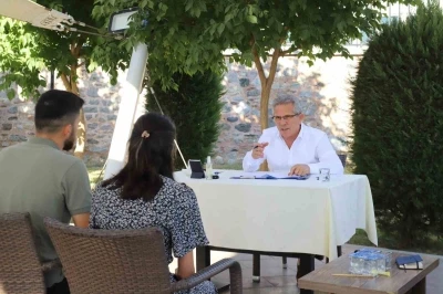 Başkan Tetik, halk gününde vatandaşları dinledi
