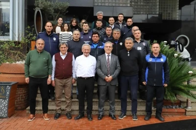 Başkan Tetik mesai arkadaşlarının yeni yılını kutladı
