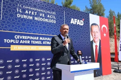 Başkan Toptaş; &quot;Yeniden inşa sürecini binalardan ibaret görmedik&quot;
