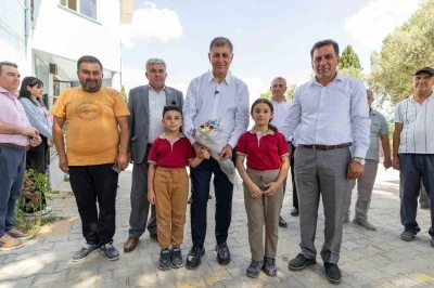 Başkan Tugay K&uuml;&ccedil;&uuml;k Menderes turunda
