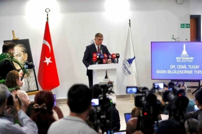 Başkan Tugay: &quot;Yoksa ben de cezaevinde olurdum&quot;
