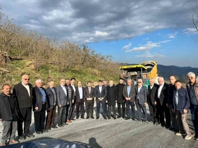 Başkan Türkcan: &quot;Sarpdere-Damarlı yolu hak ettiği değere kavuşuyor&quot;
