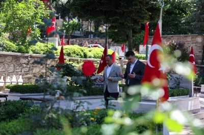 Başkan Vekili Şahin Biba&rsquo;dan şehitlik, esnaf ve itfaiye ziyareti
