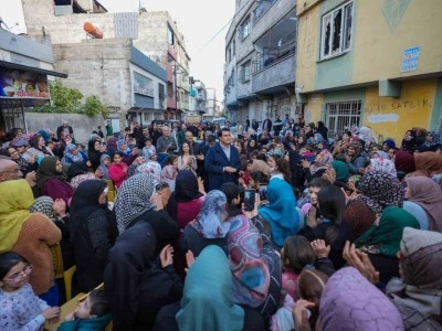 Başkan Yılmaz’ın mahalle ziyareti mitinge dönüştü