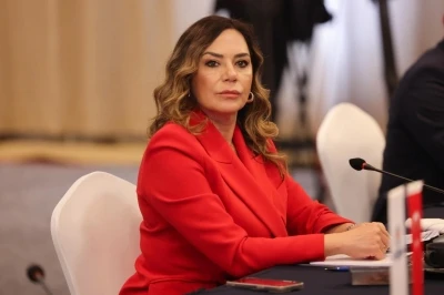 Başkan Y&uuml;ceer, B&uuml;y&uuml;kşehir Belediye Başkanları toplantısına katıldı
