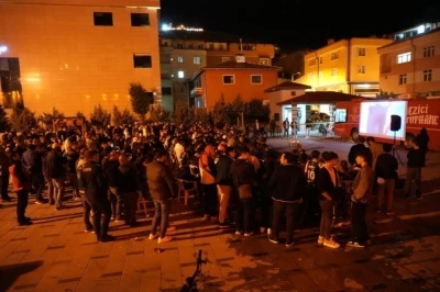 Basketbol Şampiyonası final maçı için Saray Bahçesi’ne dev ekran kurulacak
