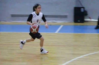 Basketbol Yıldızlar T&uuml;rkiye Yarı Finalleri Yozgat&rsquo;ta başladı
