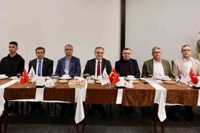 Başsavcı Korkmaz ve Rekt&ouml;r Prof. Dr. Altun, &ouml;zel ihtiya&ccedil;lı &ouml;ğrenciler ile iftar yaptı
