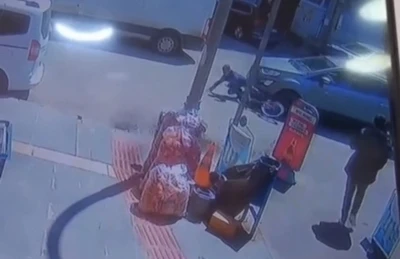 Batman&rsquo;da bisikletiyle otomobilin altına giren &ccedil;ocuk metrelerce s&uuml;r&uuml;klendi: O anlar kamerada
