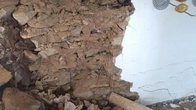 Batman'da heyelan: Bir ev toprak altında kaldı!